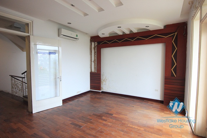House rental on Xuan Dieu, Tay Ho